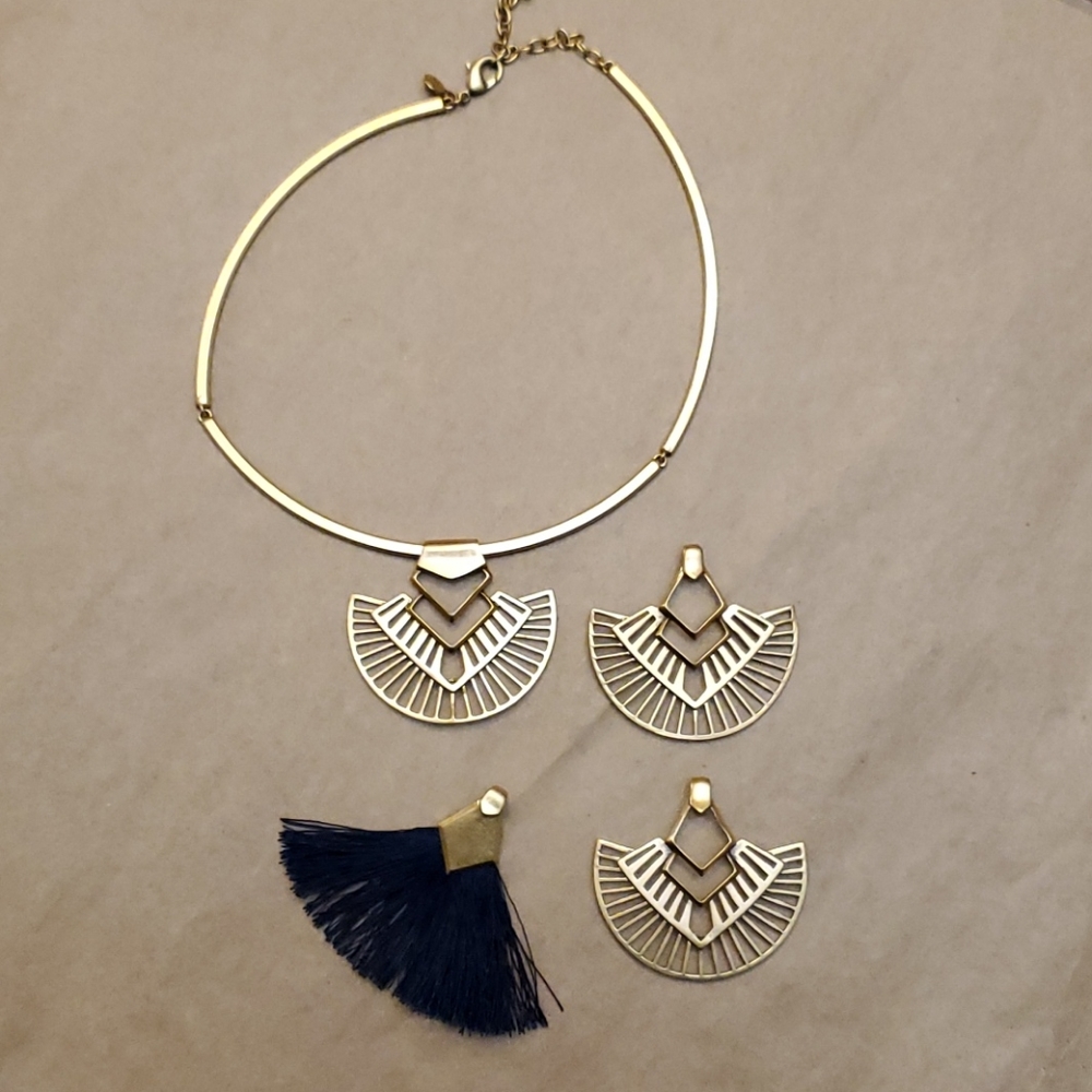 Versatile Statement Necklace - image 4